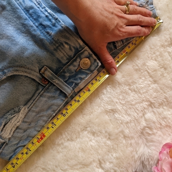 Zara high rise denim mon jean cut off shorts 26 - Picture 6 of 7